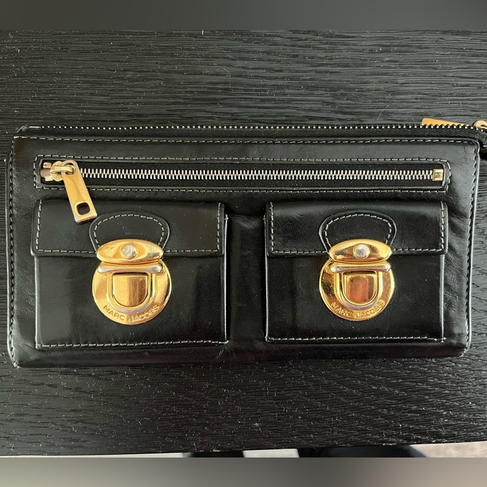 Marc Jacobs black wallet